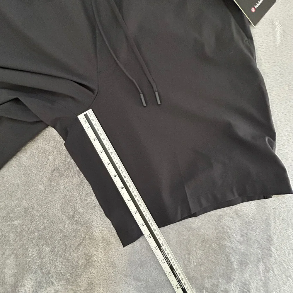 Lululemon Zeroed In Short 9